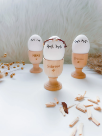 Personalisierter Eierbecher aus Holz mit Gravur, Eierbecher mit Name und Symbol als individuelle