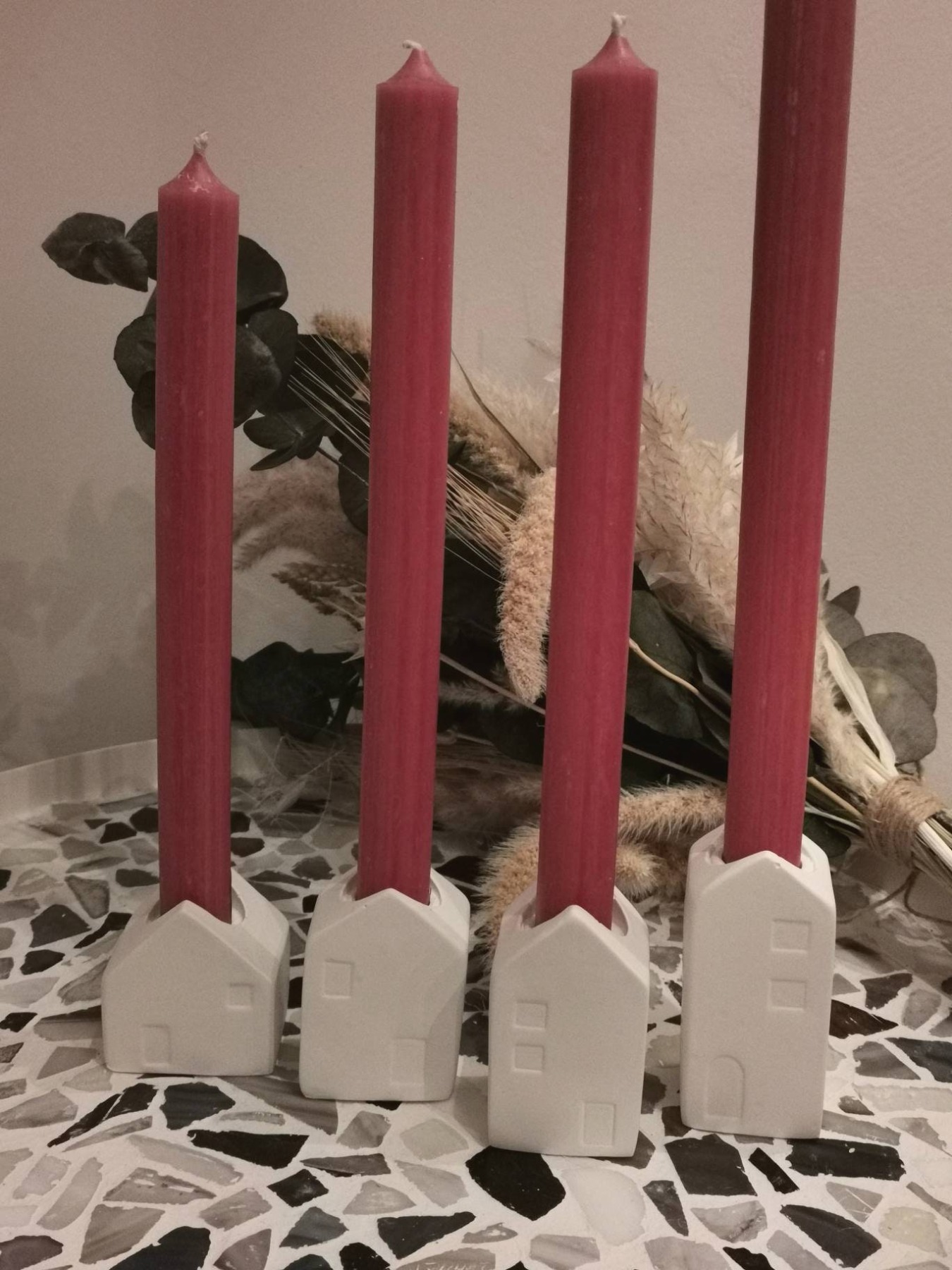 Kerzenhalter für Stabkerzen in Hausform in weiß 7