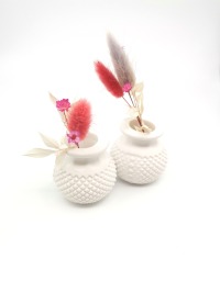 Weiße Vase mit Trockenblumen 6