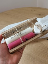 Personalisiertes Hochzeitsgeschenk mit Stabkerzen und Reagenzglas für Geldgeschenk