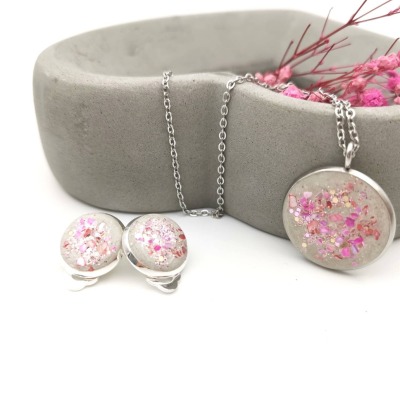 Betonschmuck Schmuckset mit Halskette und Ohrclips in silber pink rose