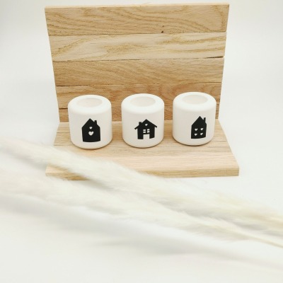 Mini-Kerzenständer mit Häuschenaufdruck für Stabkerzen