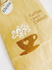 Geschenktüte mit Namen Kaffee geht immer, Verpackung Kaffee 6