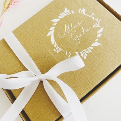 Geschenkverpackung für ein Geldgeschenk zur Hochzeit Alles Liebe - Personalisierte Schlichte