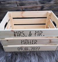 Weinkiste aus Holz zur Hochzeit Erinnerungskiste mit Namen, Mr. und Mrs. und Hochzeitsdatum