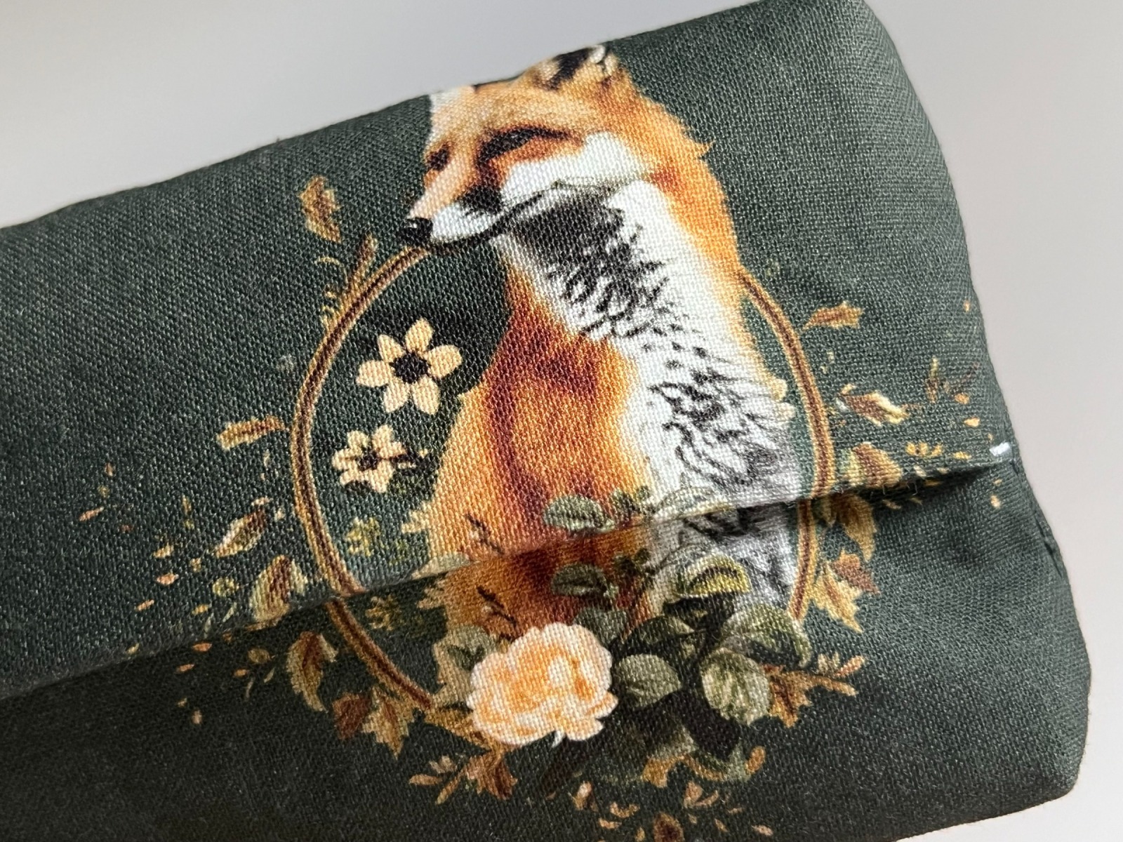 Fuchs - Taschentuchfresser / Taschentuchbehälter für unterwegs / Tatüta 6