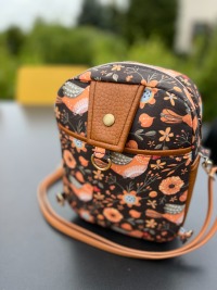 Tasche Pebble / Vögel und Blumen / Unikat / Rucksack / Slingbag / Bodybag / Crossbag 3
