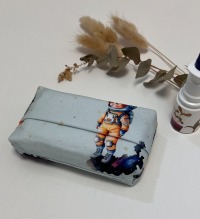 Astronaut - Taschentuchfresser / Taschentuchbehälter für unterwegs / Tatüta 3