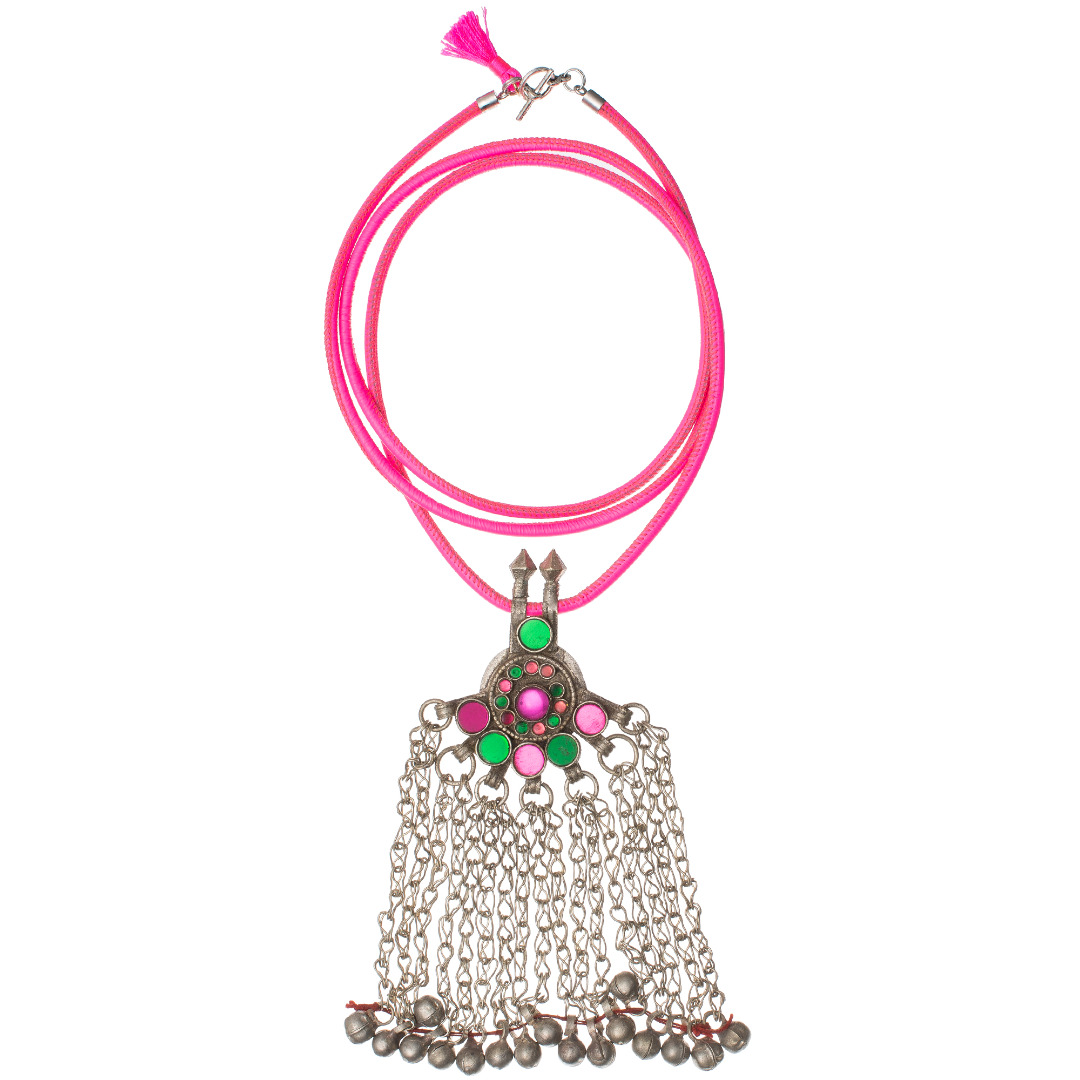 Ancient jeweled Necklace pink