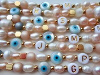 Bunte Nazar Perlenkette | Süßwasserperlen | personalisierte Kette | Evil Eye | Initialen |