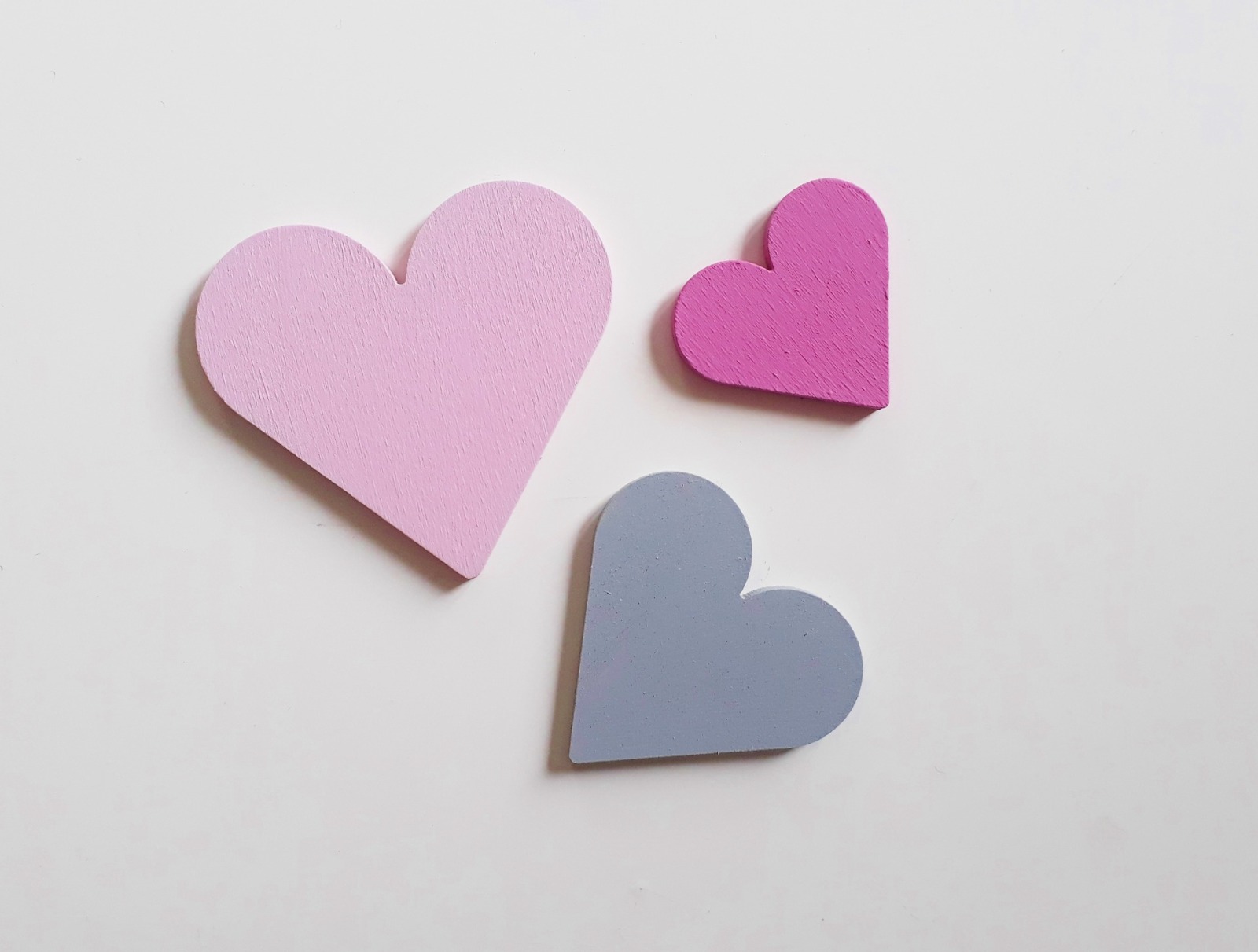 Herzen Holzmotiv Set in babyrosa, pink und grau