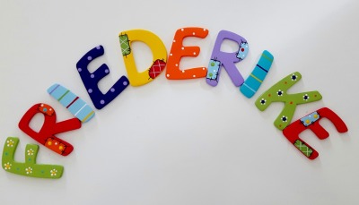 Buchstaben Kinderzimmer Namenschild aus Holz - 6 cm hoch