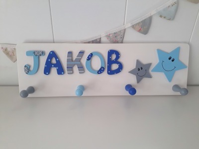 Kinder Garderobe Sterne fürs Kinderzimmer - Namen aus Holzbuchstaben