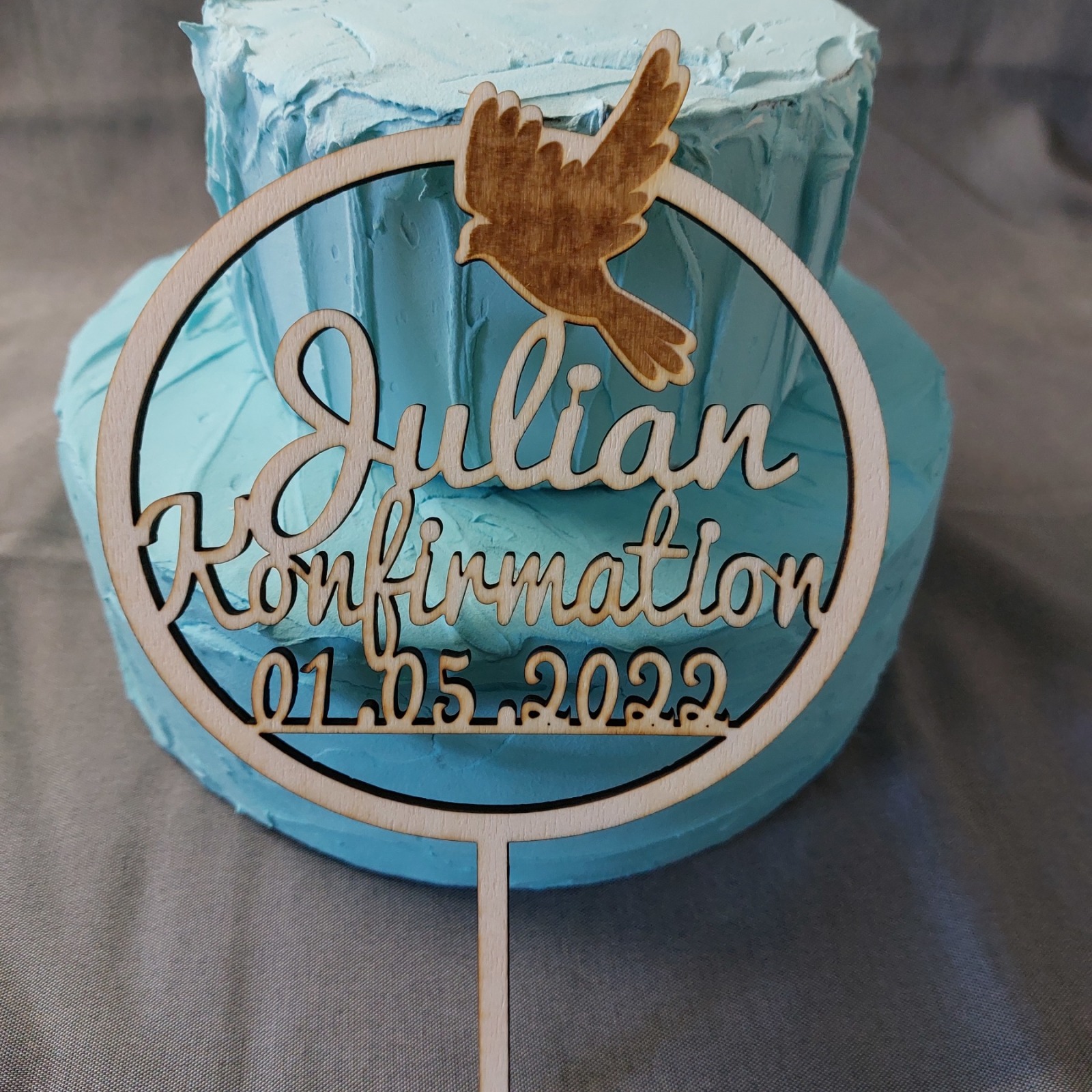 personalisierte Caketopper für Konfirmation oder Kommunion mit Datum und Taube Cake Topper