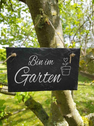 Bin im Garten Schild Garten Schieferschild Schiefertafel - Geschenk zum Einzug Geschenkidee zum Hausbau