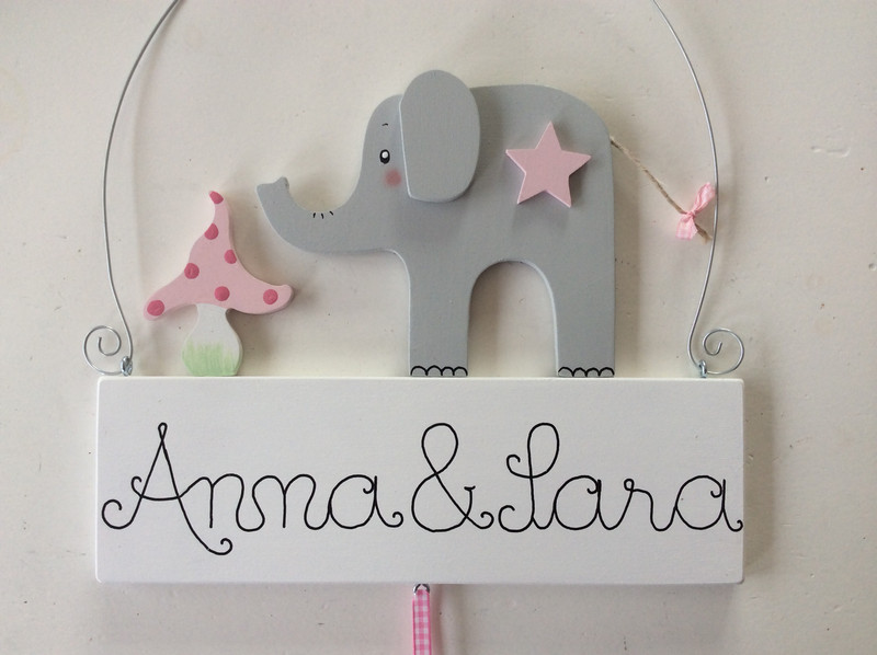 Namensschild für Mädchen mit süßem Elefant 4