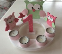 Geburtstags-Kerzenkranz mit Eulenfamilie und Geburtstagszahl 3