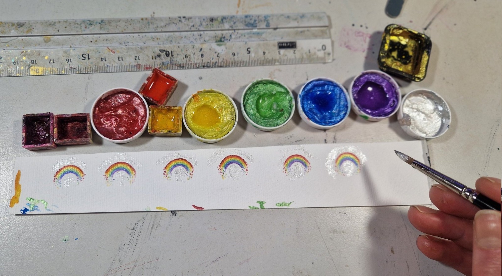 Regenbogenmotive, mit Silikonarmband, Farbe wählbar oder als Halsschmuck Druckknopf-Wechselsystem