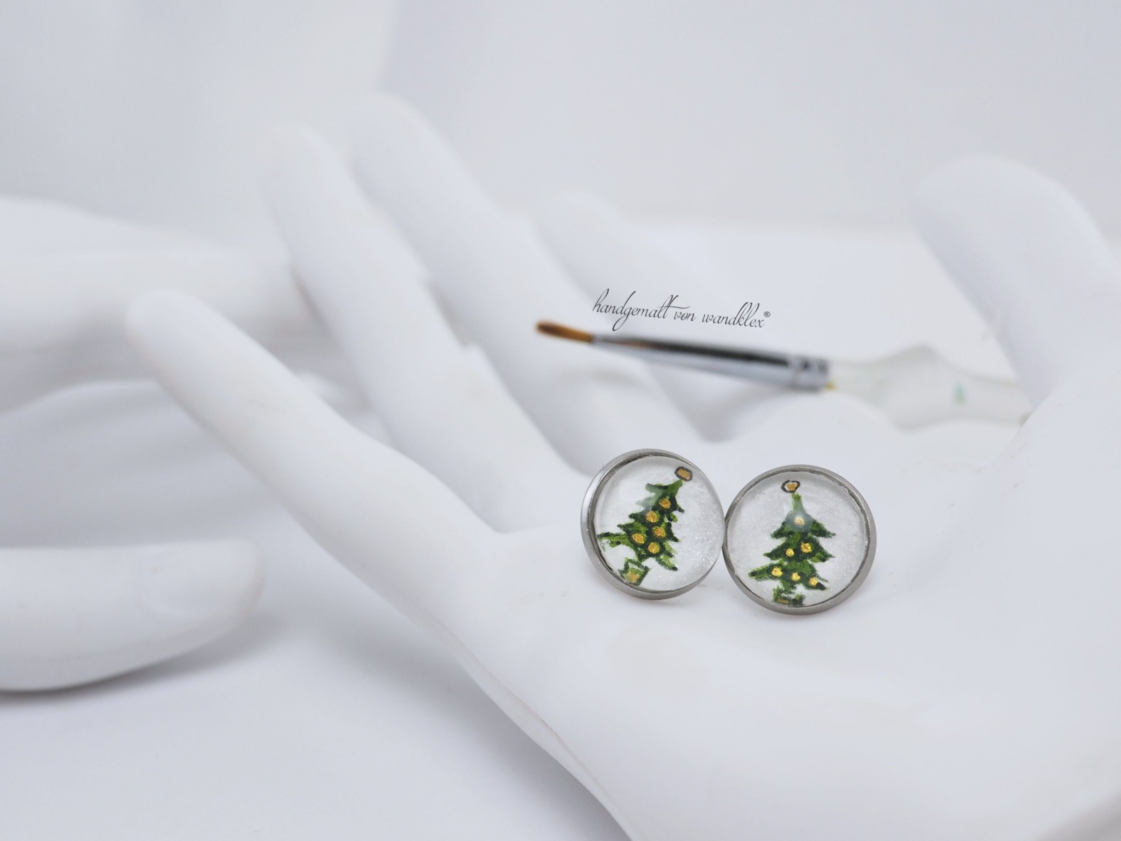 handgemalt Weihnachtsbaum-Miniaquarell Ohrstecker minimalistisch Ohrring Tanne weihnachtlicher Schmuck Christbaum 7