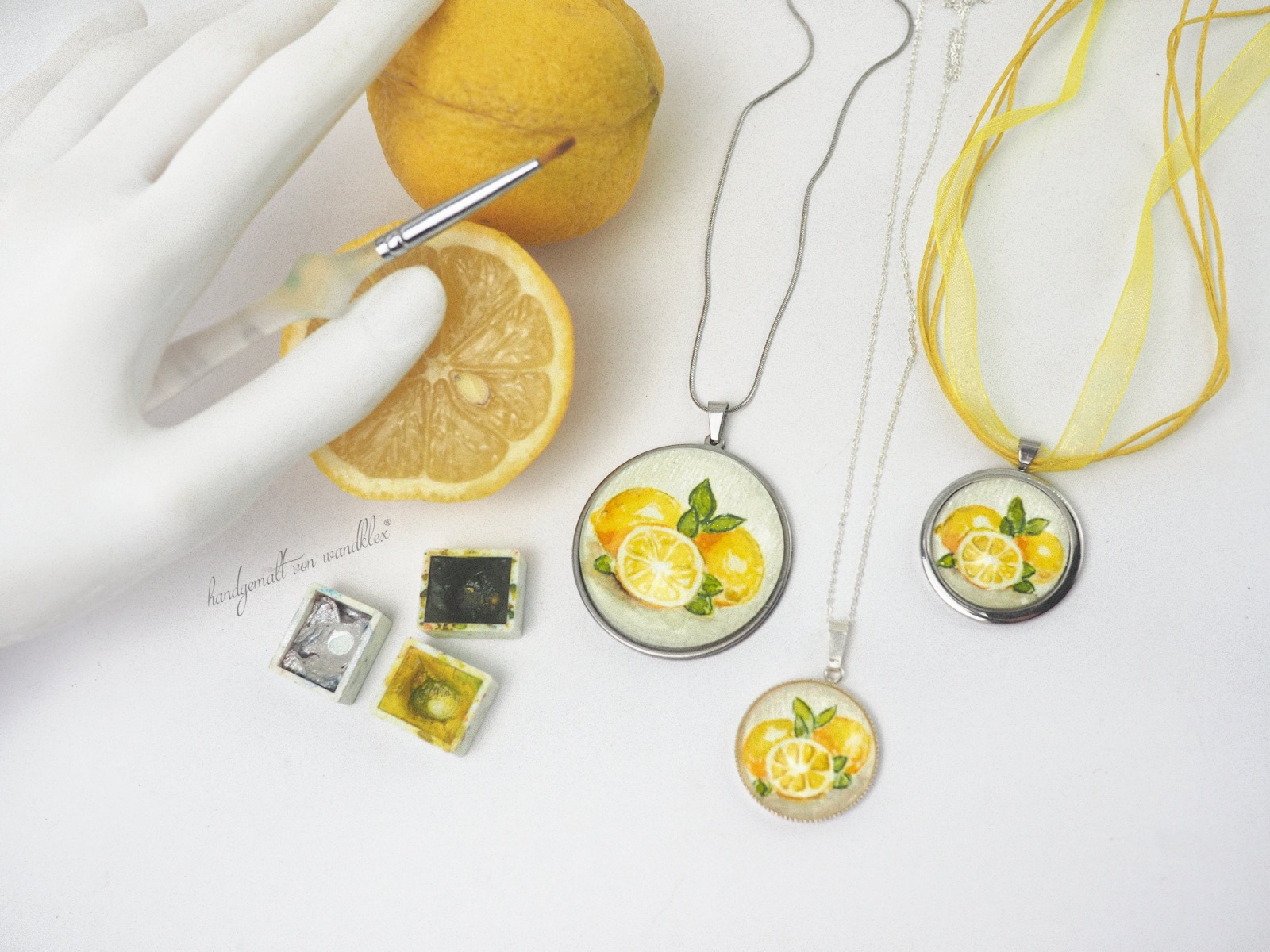handgemaltes Zitronen Motiv Original Aquarell Anhänger Edelstahl oder Echt Sterling Silber Limone 10