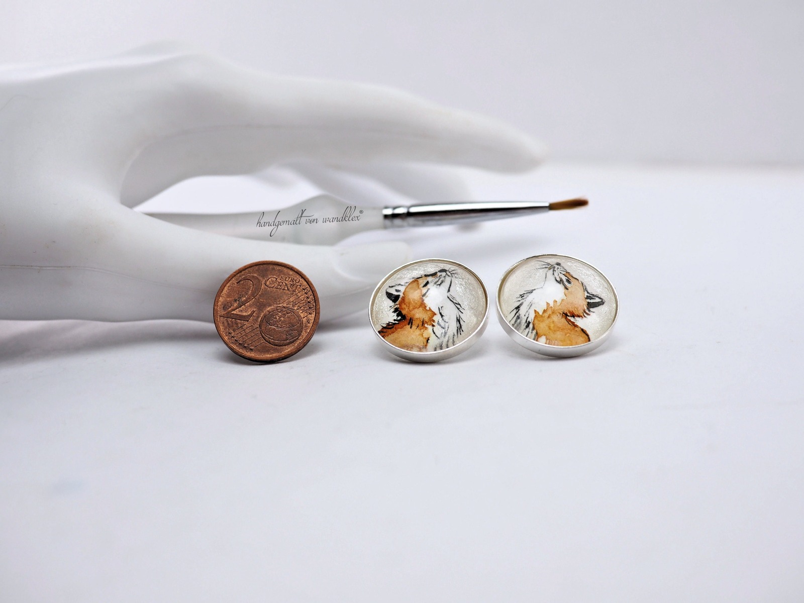 Der Kopf-hoch-Fuchs fürs Ohr, handgemalte Miniatur Fuchs in,Echt 925 Sterling Silber,