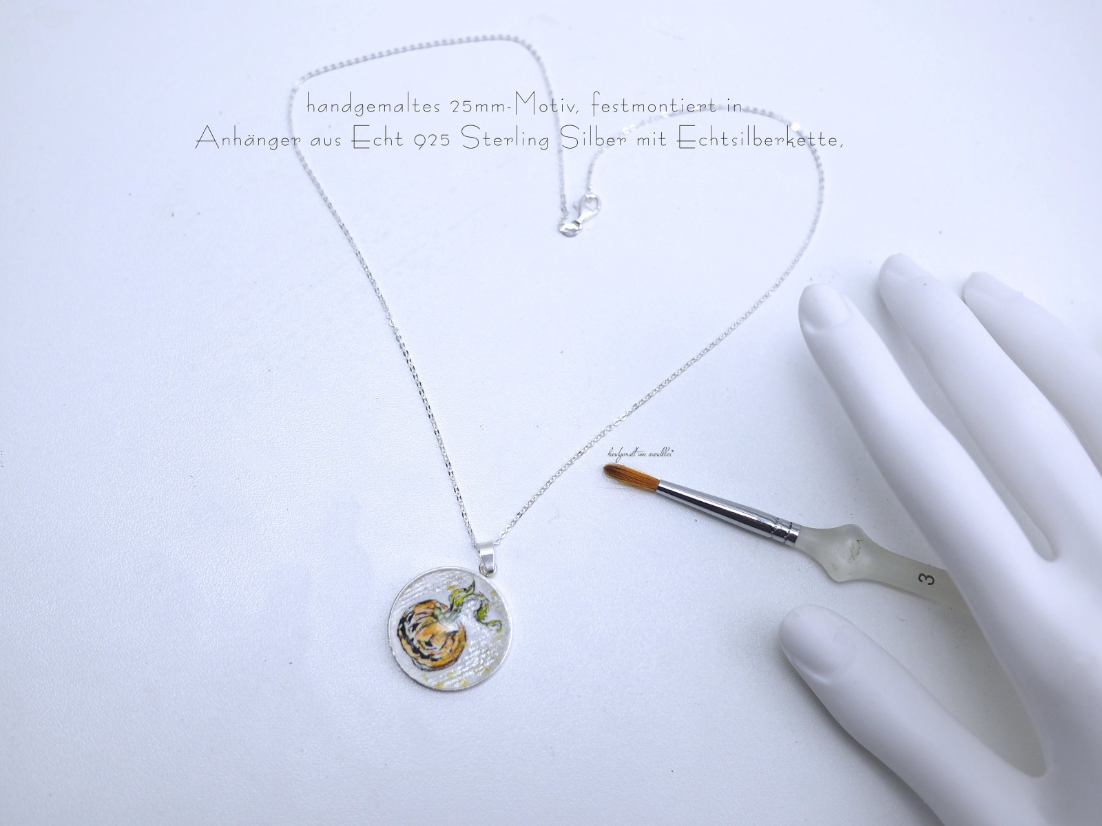 handgemalt, Kürbis Aquarell Miniatur, 2 verschiedene Motive, gefasst in Edelstahl oder in