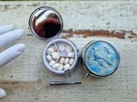 Pillendose handgemalt Süßstoffspender, Tablettenbox klein, Medikamente Transport Metall, bitte