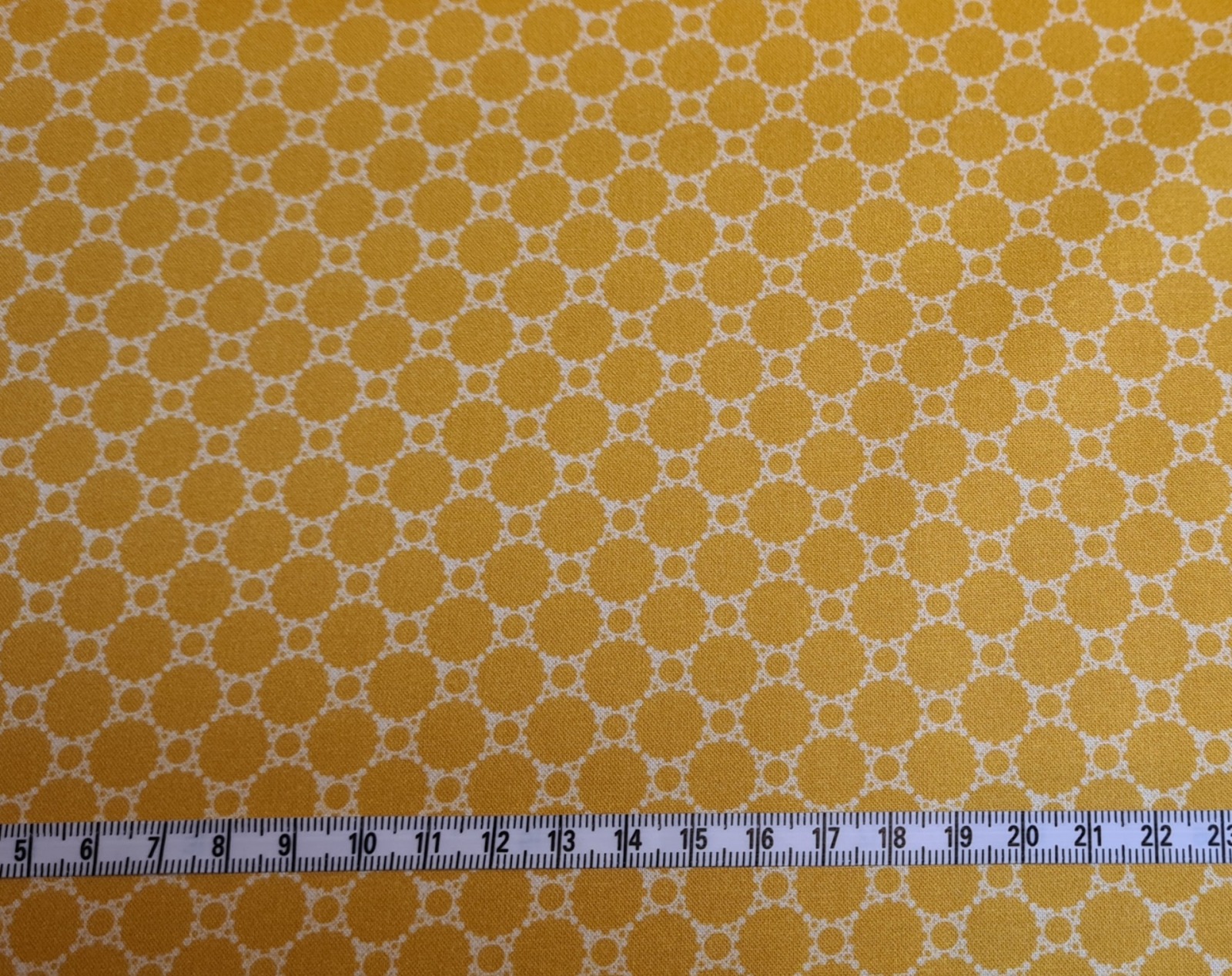 Studio Fabrics Lace Baumwollstoff Punkte Dots