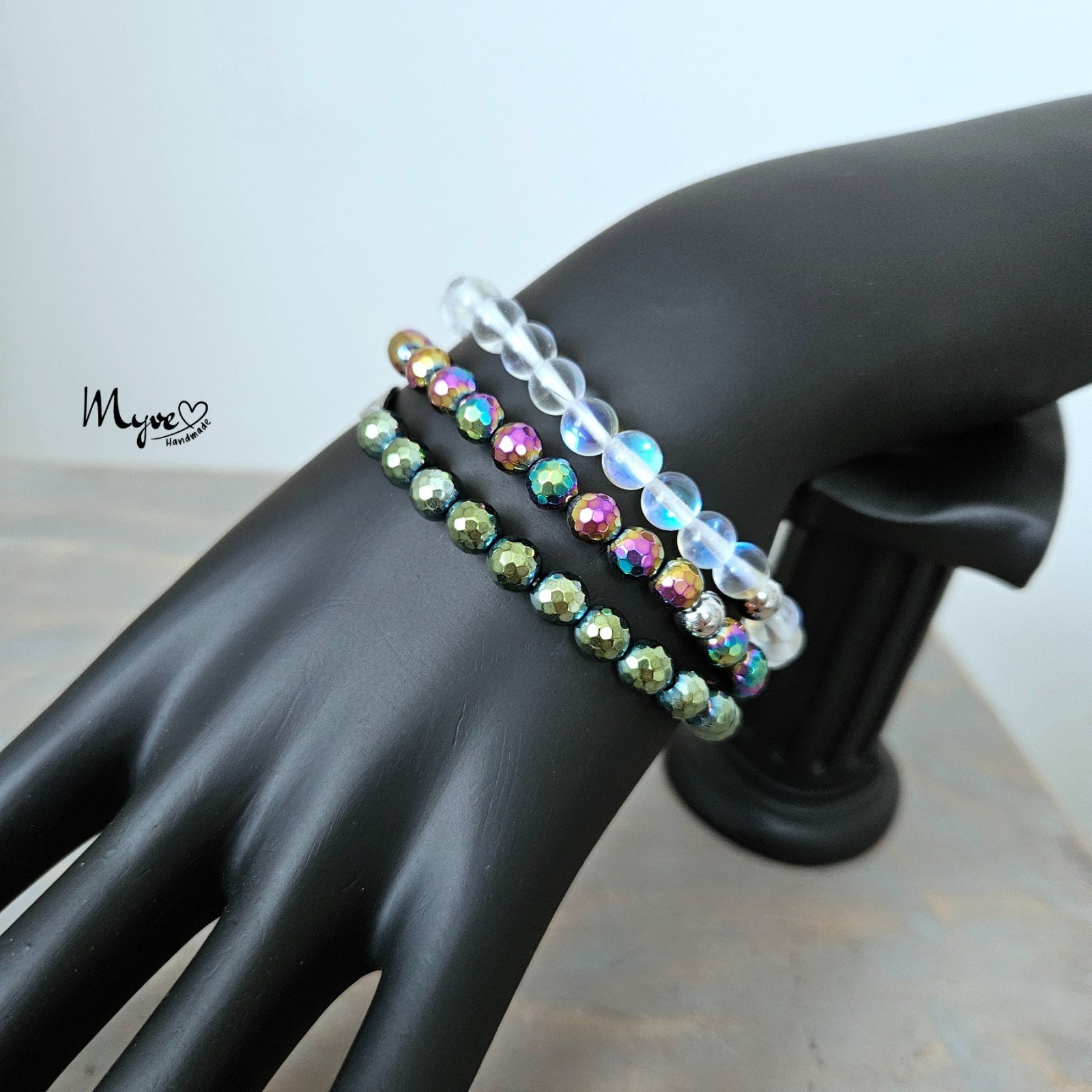 individuell graviertes Armband mit Edelsteinperlen, Edelsteinschmuck, Heilsteinschmuck,