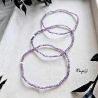 Zartes Amethyst Armband 2mm Kugeln facettiert, Edelsteinschmuck, Heilsteinschmuck, Damenarmband,