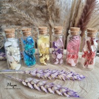 Mini Flower Bottle , Blumen in der Flasche, Blumengeschenke, Trockenblumendeko