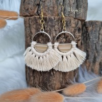 Makramee Ohrringe Messing/Resin Halbkreis Beige - Boho Ohrringe , Festivalschmuck, Damenohrringe