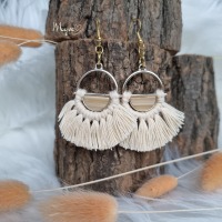 Makramee Ohrringe Messing/Resin Halbkreis Beige - Boho Ohrringe , Festivalschmuck, Damenohrringe