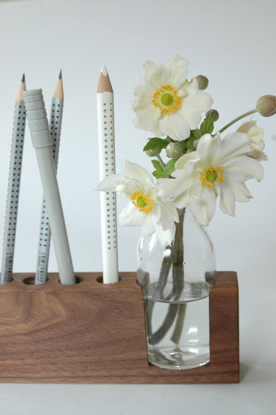 4 Stifthalter mit Blumenvase 2