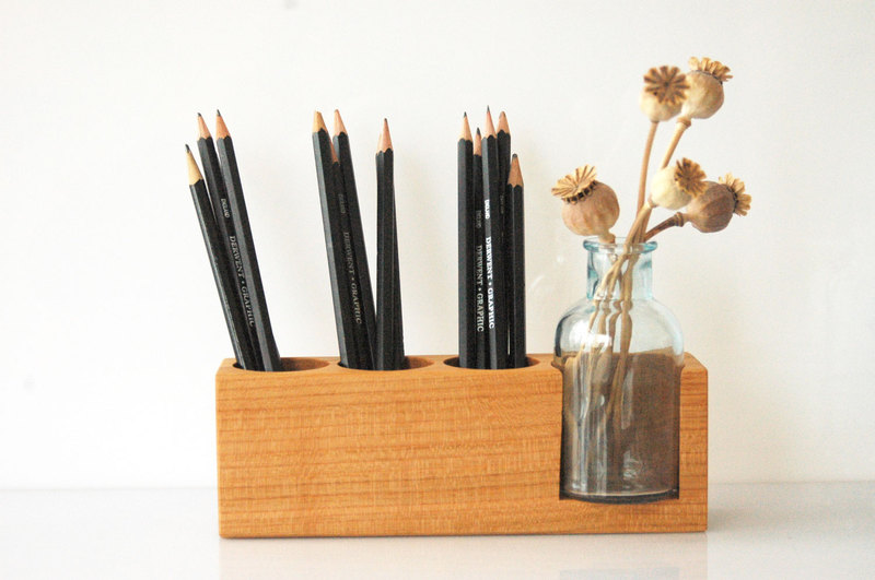 6 Stifthalter mit Blumenvase in Kirsche 4