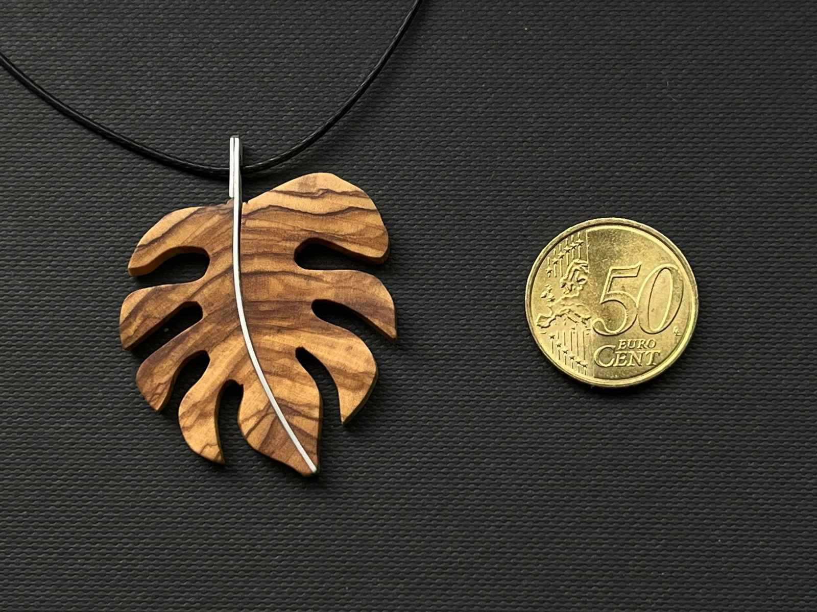 Kette mit Monstera Blatt aus Holz und 925 er Silber, plant lover, Holzkette, Anhänger aus