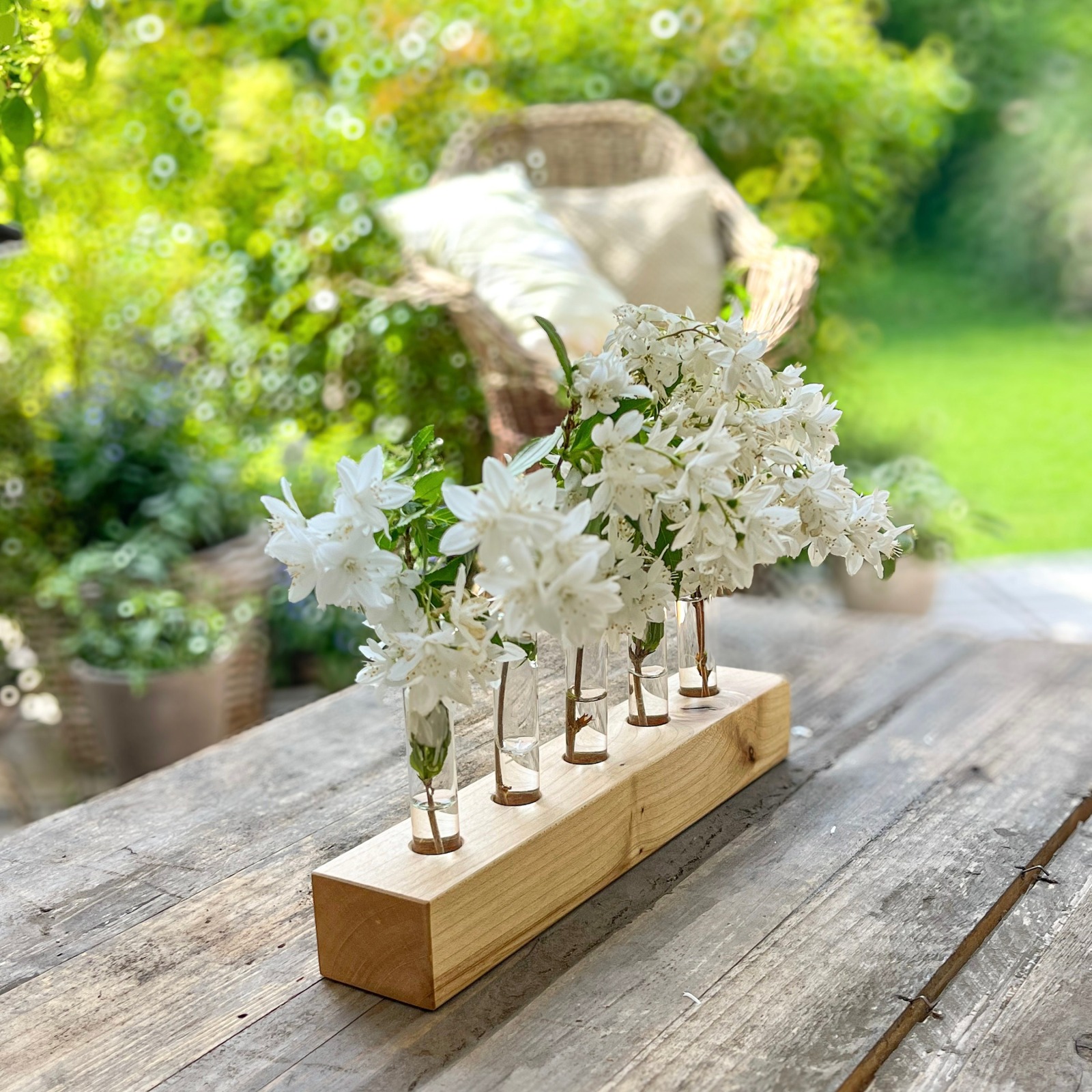 kleine Vase für Trockenblumen, Holzleiste für Gräser, Tischdeko Hochzeit, Blumenvase zum