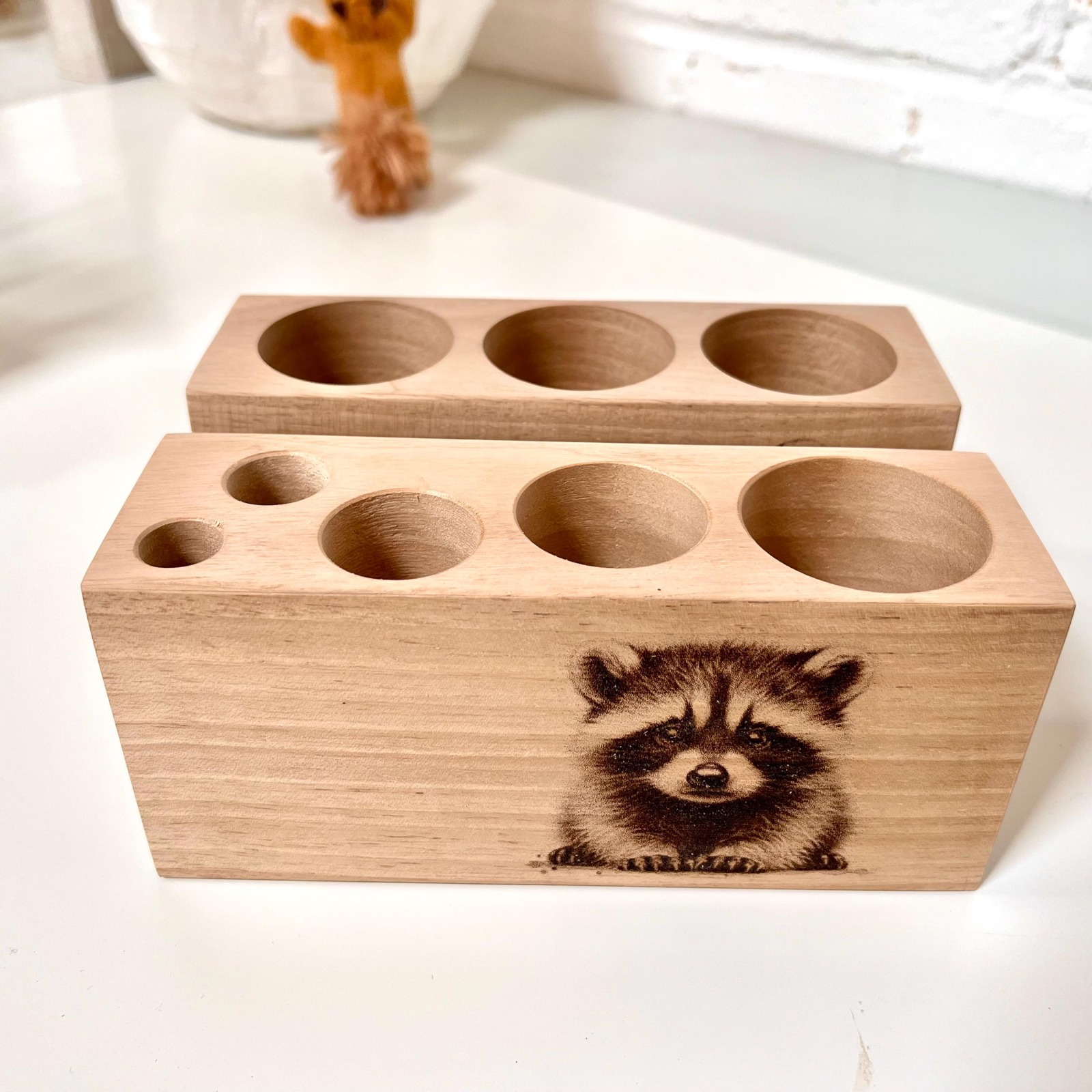 Stiftehalter für Kinder aus Holz, personalisierbar mit Wildtier und Namen, Einschulung, Stiftebox