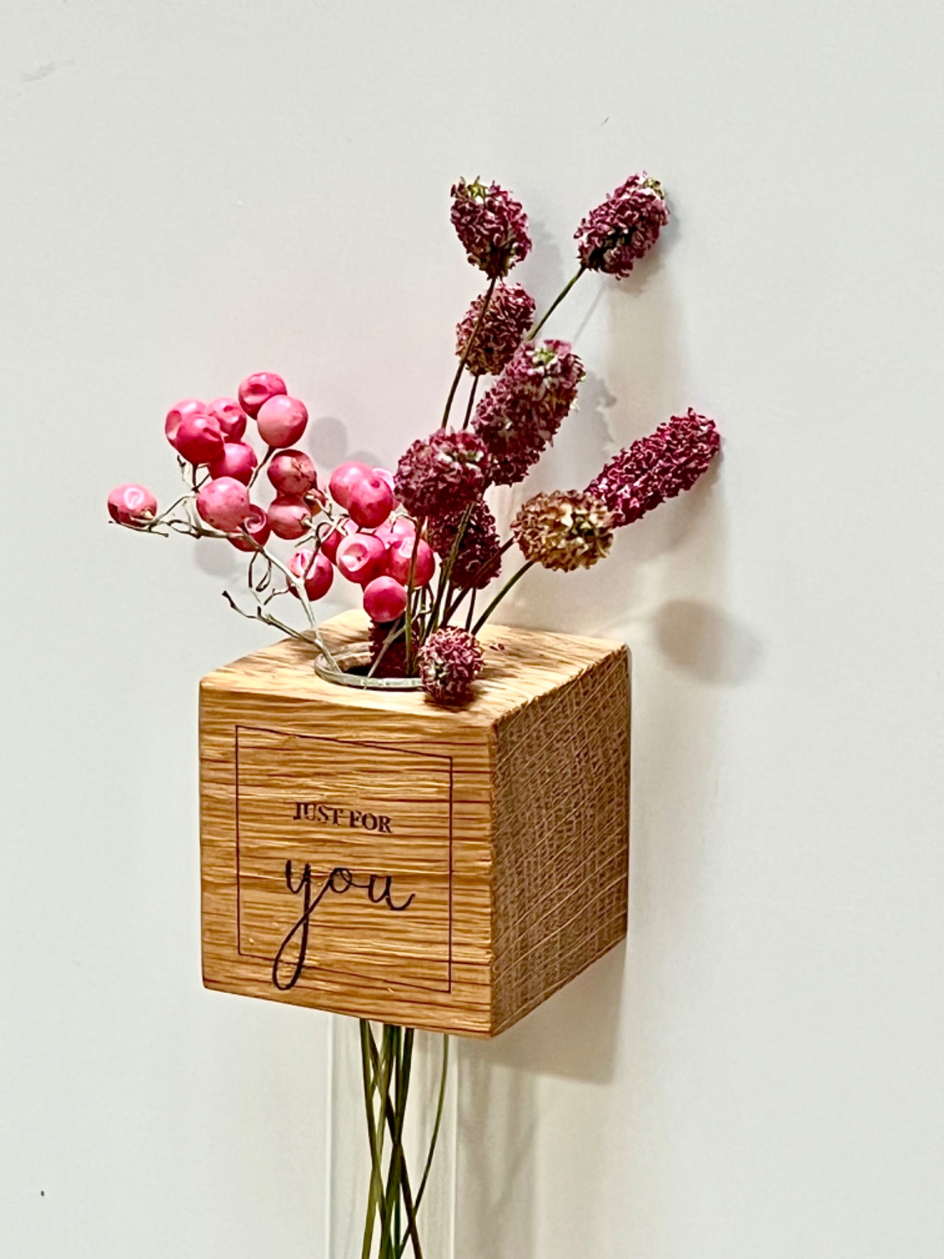 Kühlschrankmagnet für Blumen, Magnet, nachhaltige Holz Vase, kleines Wichtelgeschenk,