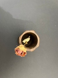 kleine schlichte Vase für Trockenblumen, Einzelstück aus Nussbaum, Stifthalter 5