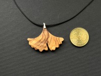 Kette mt Anhänger aus Holz und 925 er Silber, Holzschmuck, Holzkette, Silberkette, Ginkoblatt,