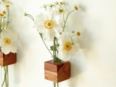 moderner Kühlschrankmagnet für Blumen, Magnet, nachhaltige Holz Vase, kleines Wichtelgeschenk,