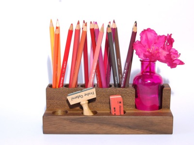 Stifthalter Kosmetikständer mit Vase in Nuss