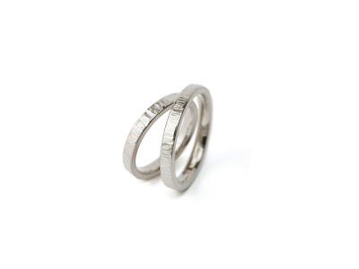 GROOVE - Handgefertigter Ring aus 925er Silber, mit Rillenstruktur