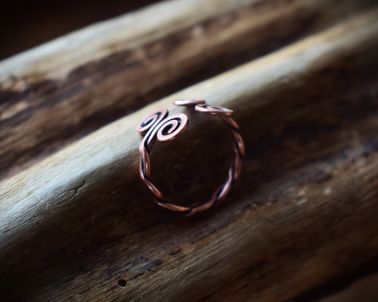 keltischer Fingerring aus Kupfer mit Spiralen für Ringgröße 60 5