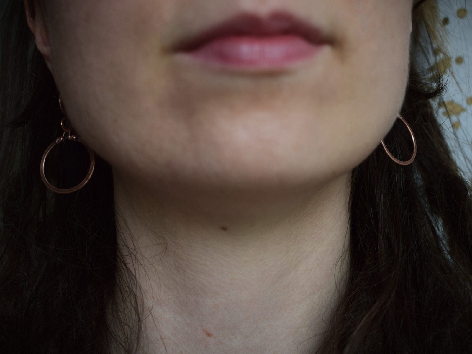 schlichte runde gehämmerte Ohrringe aus Kupfer, Wikingerschmuck 3