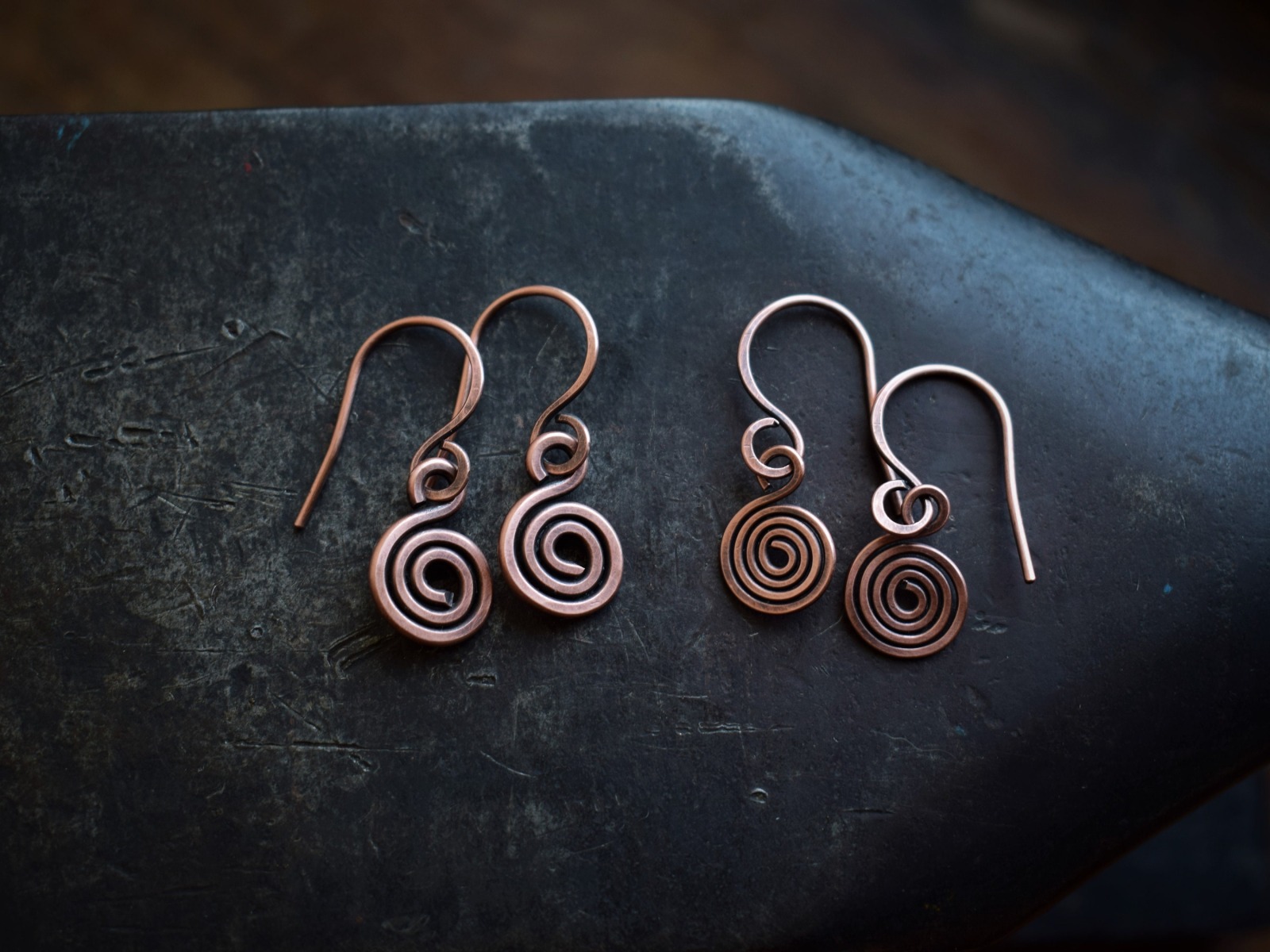 keltische Spiral Ohrringe aus Kupfer, filigran 8