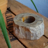 Teelichthalter aus versteinertem Holz 5