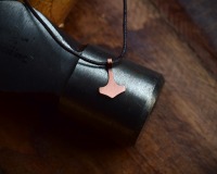 kleiner Mjölnir Kettenanhänger aus Kupfer 9