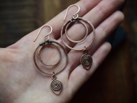 große runde Mond Ohrringe mit Spiralen aus Kupfer, keltischer Schmuck 7